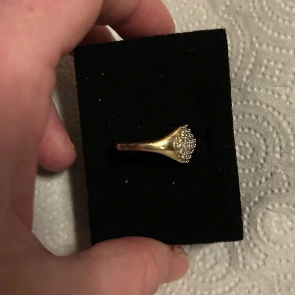 3g 10K 1 & 1/2 carat  Diamond SOLID Yellow Gold NATURAL Diamond  Ring 1.… - Picture 12 of 15